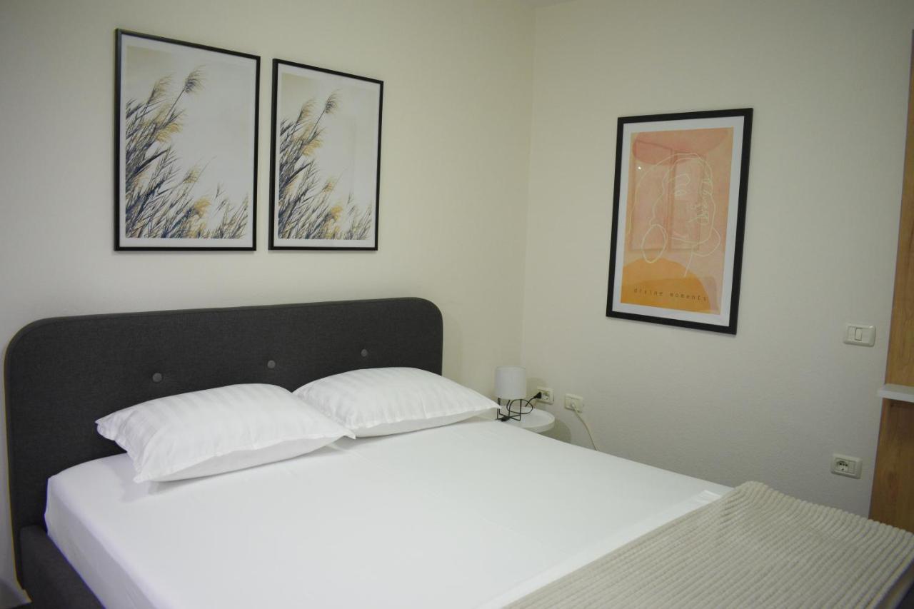 Feels Like Home Studio Apartments - Flh Albania Tirana Eksteriør billede