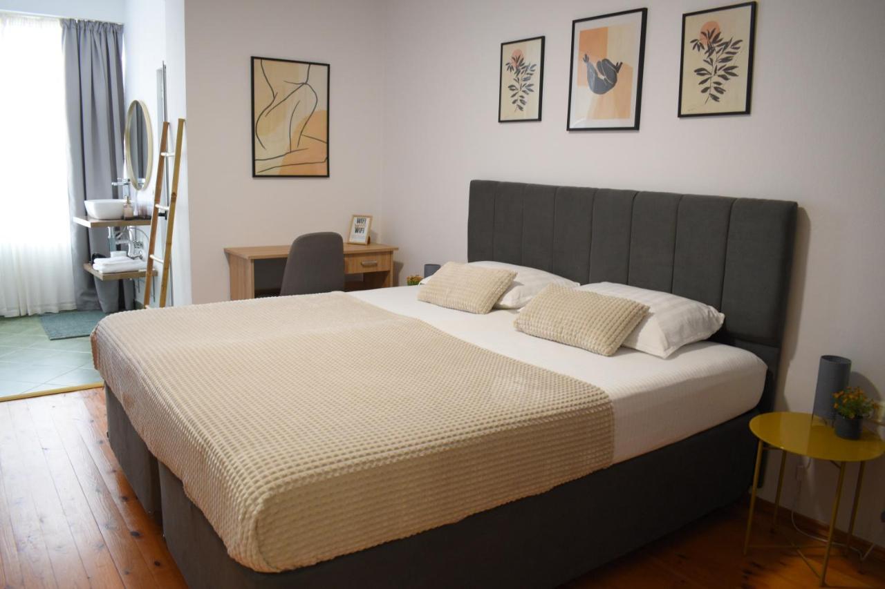 Feels Like Home Studio Apartments - Flh Albania Tirana Eksteriør billede