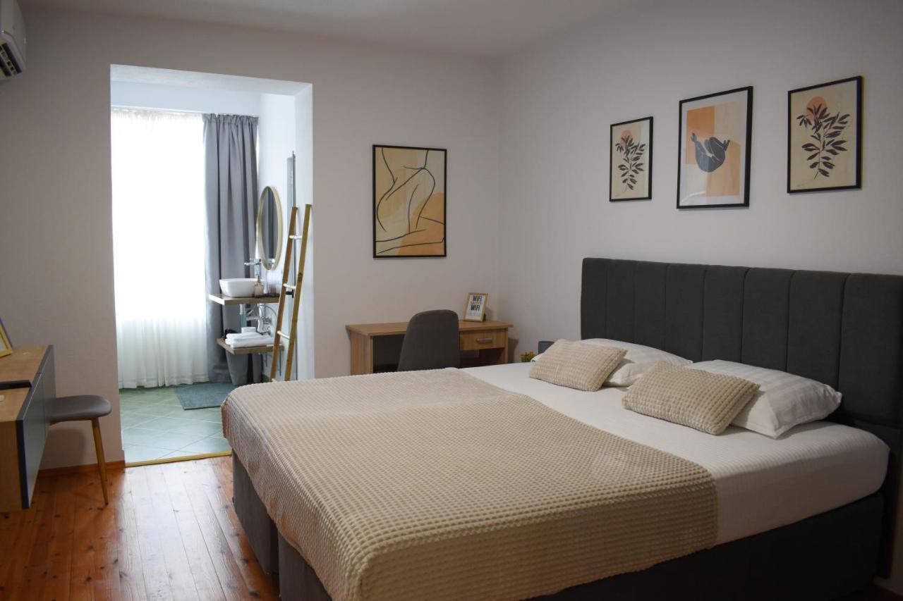 Feels Like Home Studio Apartments - Flh Albania Tirana Eksteriør billede